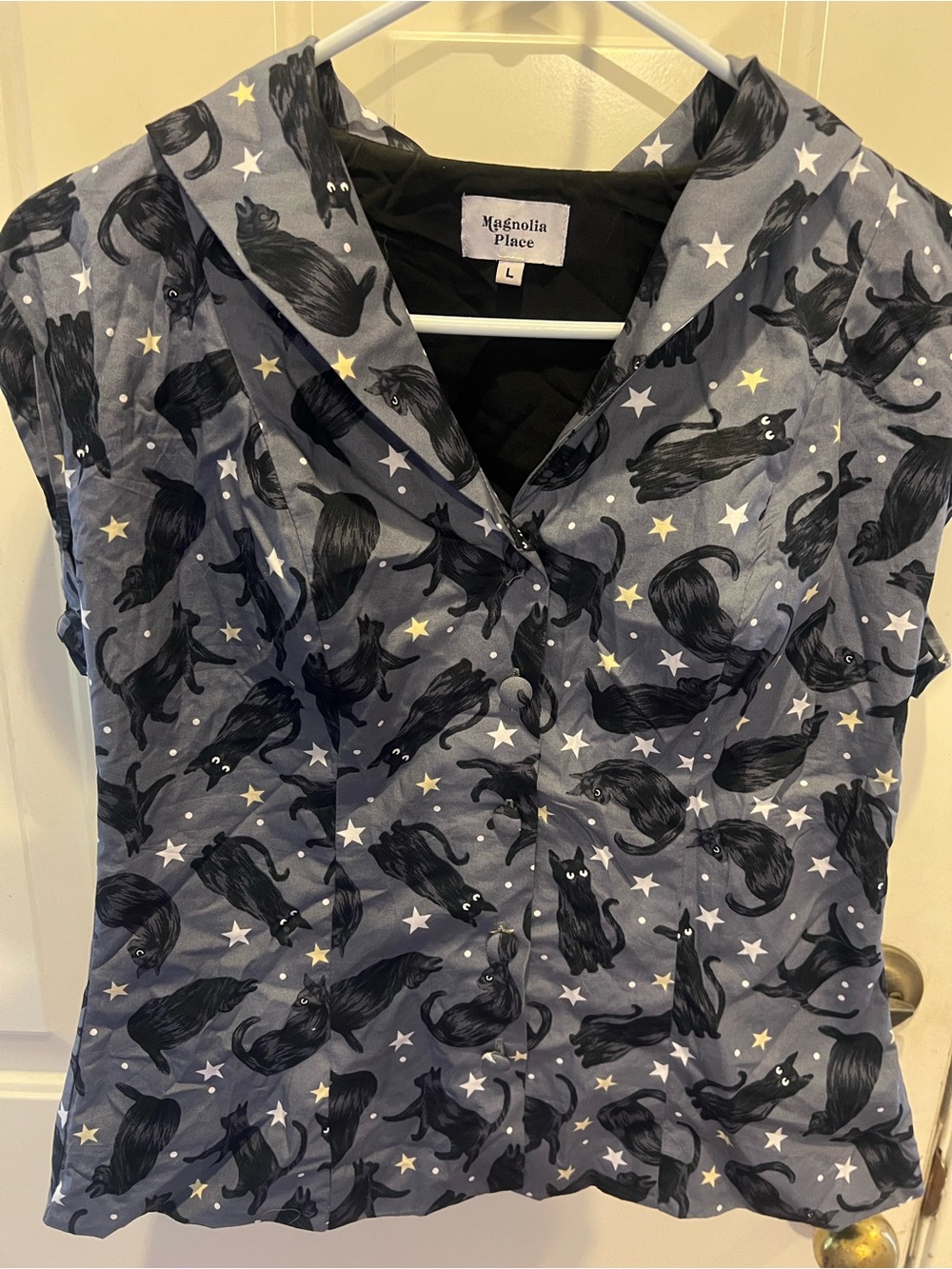 Magnolia Place Women's Gray Cat-Print Button Down Shirt (l) and Skirt (m) set